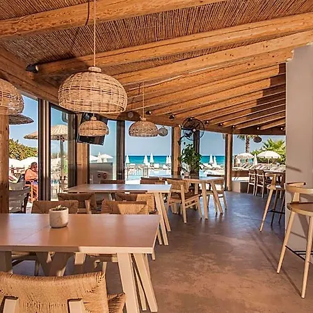 Hotell Paradise Elegant Apartments, By Zantewize